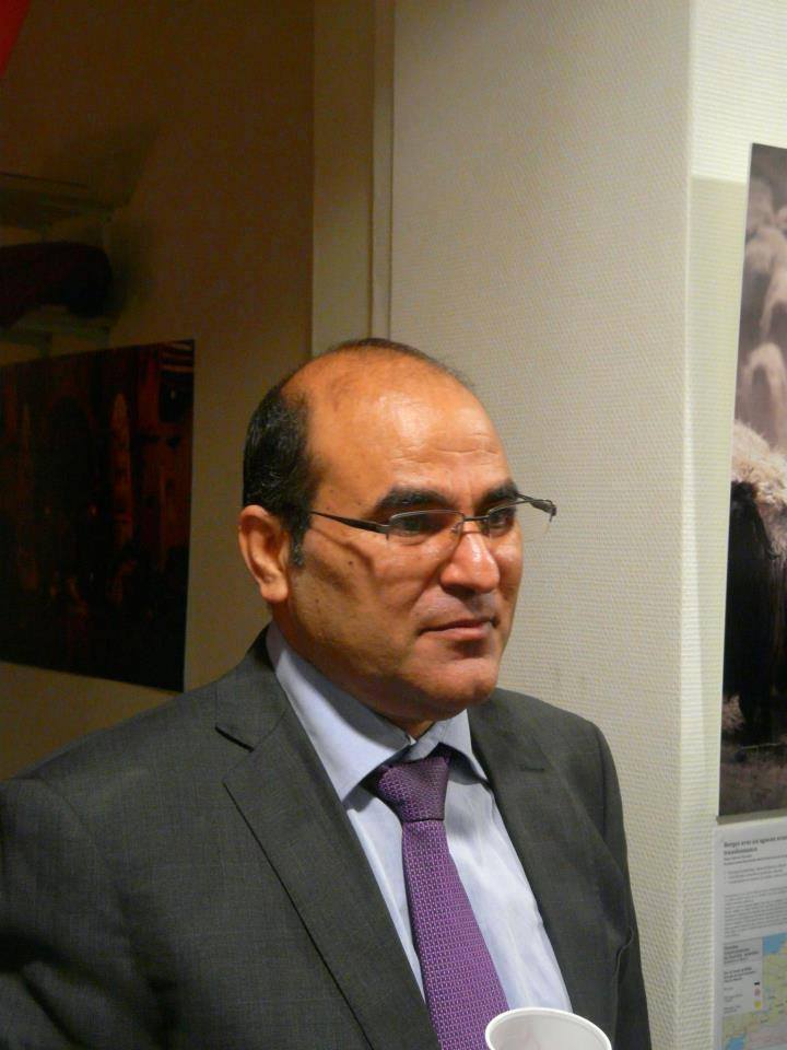 ياسر عرفات ما زال يحلق في فضاء المكان .