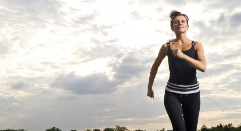 كيف تقوّين عضلات ظهرك بعد الأربعين؟