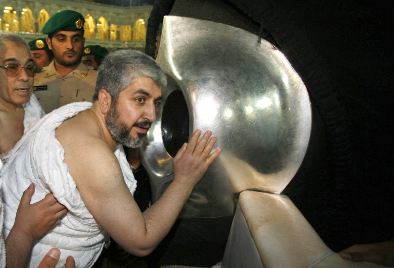 لأول مرة منذ سنوات وفد من حماس يتوجه لأداء العمرة " خلال ساعات"