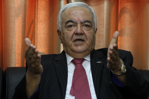 نبشر المواطنين بحلول جادة .. أبو شهلا يكشف تفاصيل لقاء الحمدالله بفتح وحماس