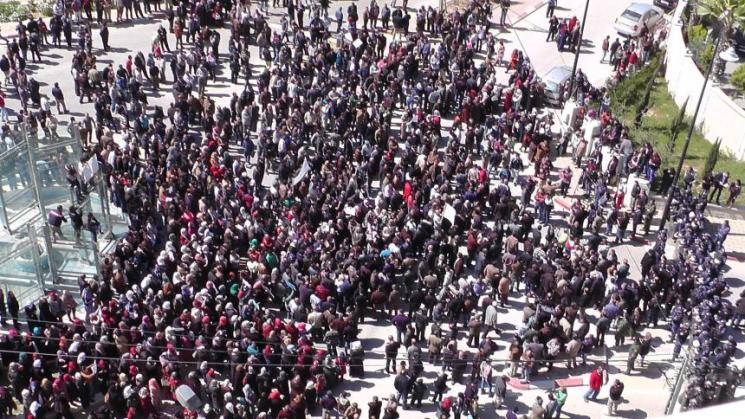 اتحاد المعلمين الفلسطينين يعلن تعليق الدوام في مدارس الضفة كافة