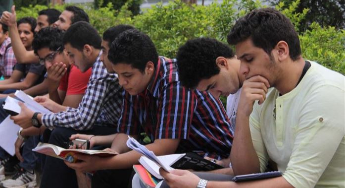 غزة: البدء بالتسجيل لمنحة "الفاخورة" لخريجي الثانوية العامة