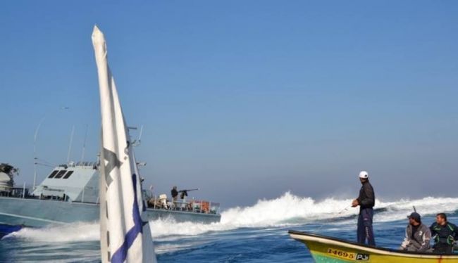 الاحتلال يفرج عن 4 صيادين اعتقلهم صباح اليوم