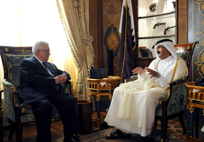 "أوراق سرية" بالتفاصيل المؤامرة القطرية على ابو مازن واتهام عريقات بتسريب معلومات