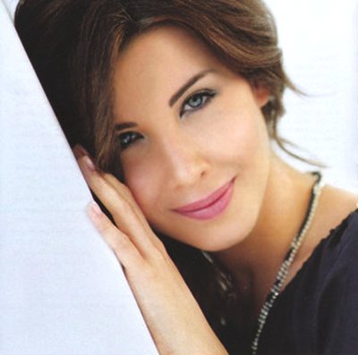 أحمد موسى : " مصر كلها هترقص على أغنية نانسي عجرم الجديدة "