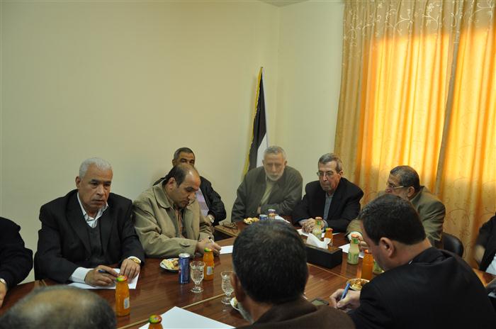 أعلنت حماس باجتماع الفصائل نفيها الوصول لاتفاق والفصائل تطالب "بيان رسمي" بذلك