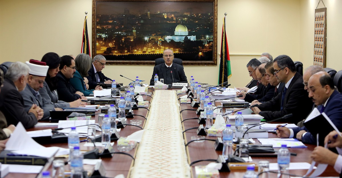 الحكومة: بدأنا تطبيق سياسة التقشف المالي على قطاع الأمن
