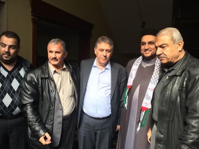 السفير اشرف دبور   مناضل وطني فلسطيني يستحق التقدير !!