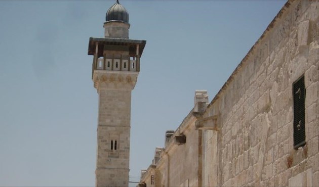 الهيئة العالمية لدعم "غزة" تدعو الفلسطينيين إلى رفع الآذان من أسطح المنازل