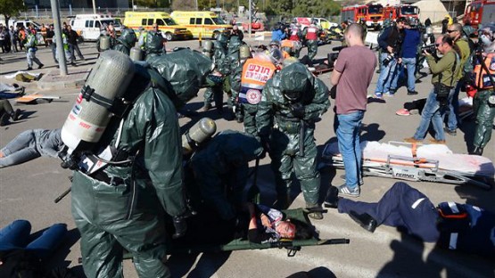 الاحتلال يجري تدريب يحاكي سيناريو إصابة الإسرائليين بإنفجار كيماوي