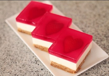 طريقة تحضير الجلي مع البسكويت