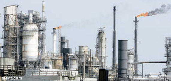 الإندبندنت: "السعودية في مواجهة المخزون العالمي للنفط"