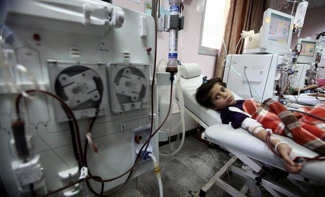 وزارة الصحة الفلسطينية تحذر من إغلاق مركز عمليات القلب المفتوح والقسطرة