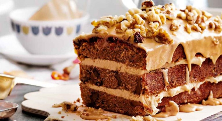 كيكة الجوز بكريمة القهوة