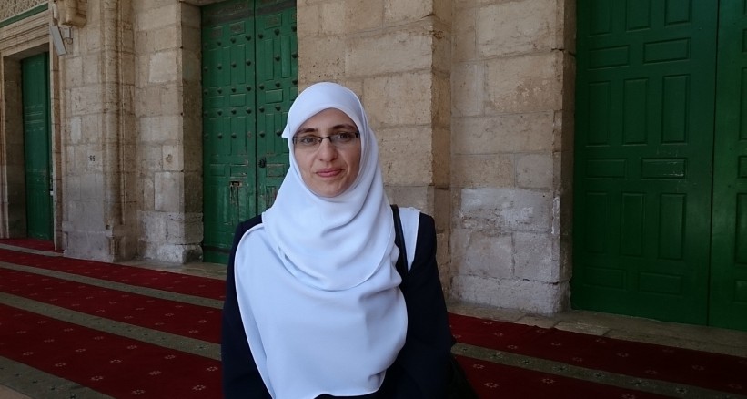 الاحتلال يعتقل  مرابطة في باب العامود بالقدس المحتلة