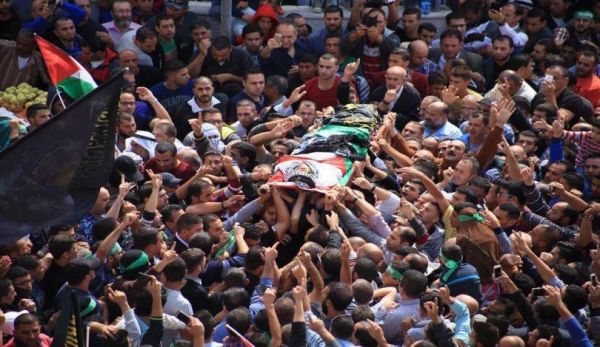 بالصور: حشد كبير في تشييع جثمان الشهيد قصي ابو الرب في جنين