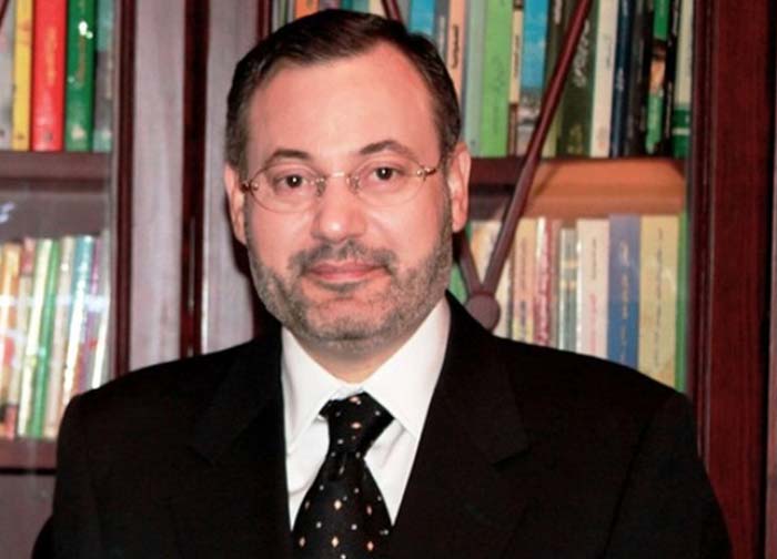 مصر: التنسيق جار لاسترداد مذيع الجزيرة أحمد منصور