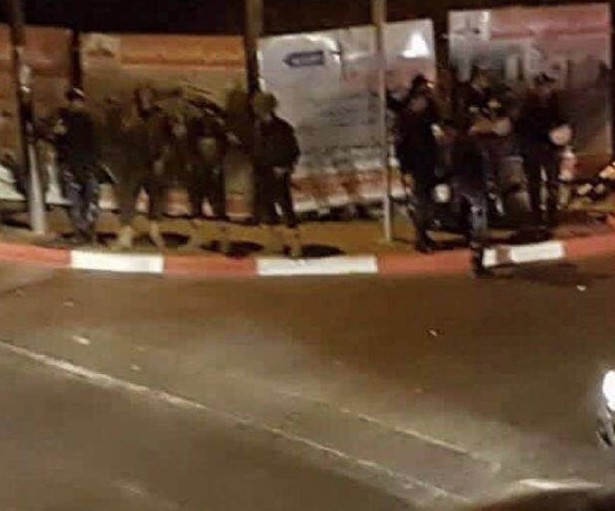 محدث بالصور: الضفة تنتفض.. مواجهات عنيفة بين شبان وعناصر الأمن في نابلس ورام الله