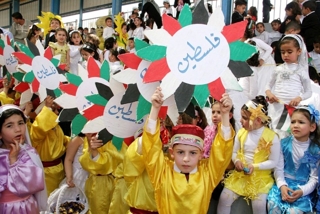 بالتفاصيل.. الإحصاء: نصف سكان فلسطين أطفال