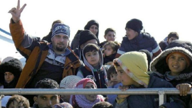 اليونان توجه انتقادات لدول أوروبية إثر إجراءات مشددة ضد اللاجئين