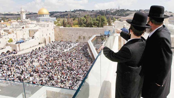 مؤتمر بالقدس يحذر من خطورة الأوضاع في الأقصى