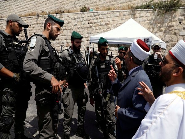 الاحتلال يحول القدس المحتلة إلى ثكنة عسكرية تحسباً من جمعة الغضب