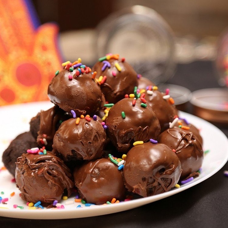 بالفيديو : كرات الكيك بالنوتيلا