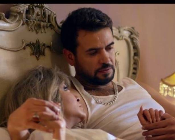 بالصور : فنانة عربية تدخل المستشفى فجأة.. هذا وضعها الصحي!