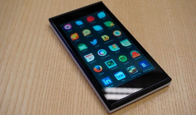 مشاكل قانونية قد تتعرض لها شركة "اندرويد" بسبب الهاتف الجديد لمؤسسها