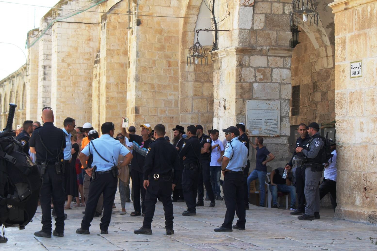 حملة استفزازية في أحياء القدس المحتلة