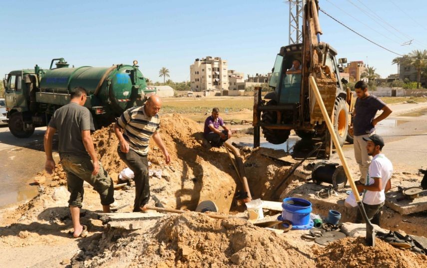 البلدية تمدد خطوط مياه جديدة في خانيونس