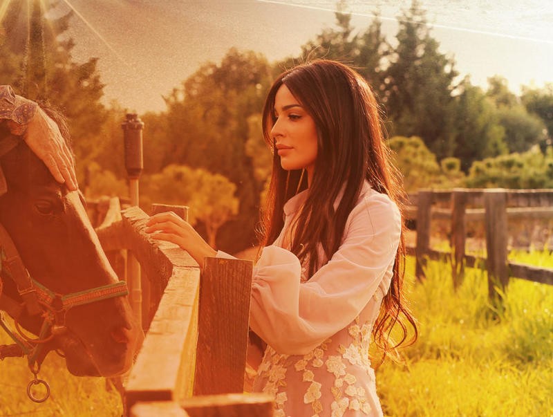 نادين نجيم تودع “طريق” بهذا الفيديو