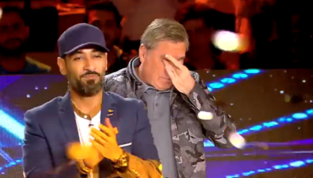 بالفيديو : من هو المشترك الذي أبكى لجنة التحكيم في "Arabs Got Talent"؟