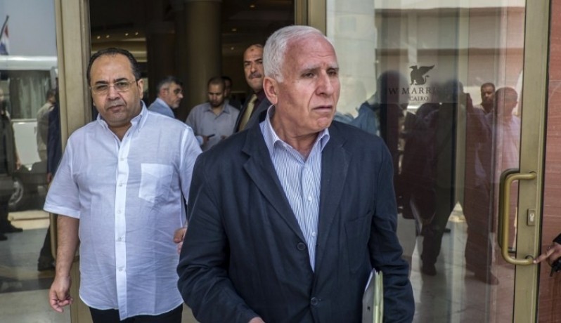 وفد "فتح" برئاسة الأحمد يصل القاهرة للقاء مسؤولين مصريين
