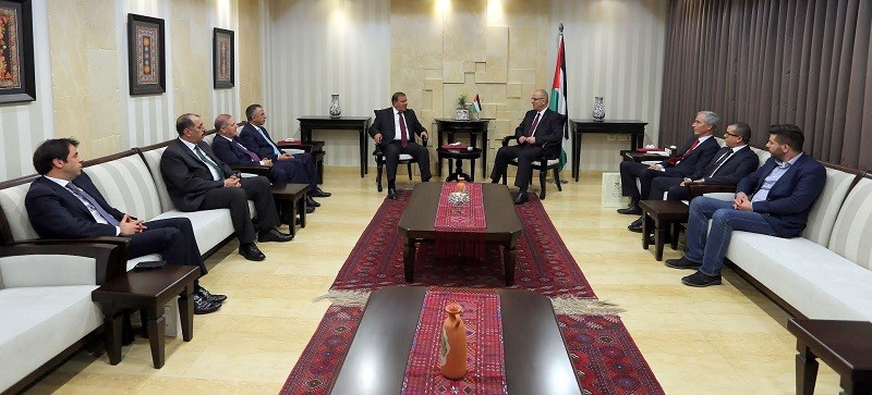 وفد حكومي يلتقي الهيئة المستقلة للانتخابات الأردنية