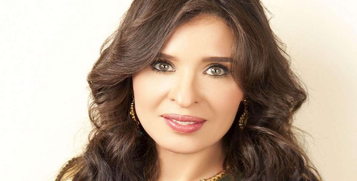 الراقصة دينا: مقارنتي بالراقصة صافيناز شُغل صحافة.. وهذا رأيي بهيفاء وهبي