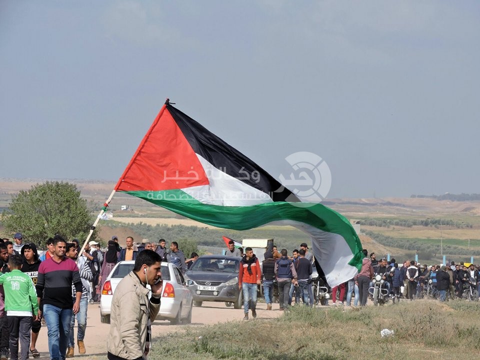 على الحدود الشرقية