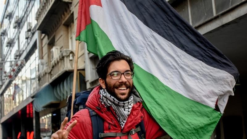 الاحتلال يمنع دخول المتضامن السويدي من دخول فلسطين
