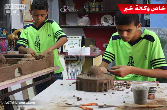 بالصور: إقامة أول متحف ثقافي في بلدة "القرارة" يضم قطعاً أثرية توثق أصالة الماضي