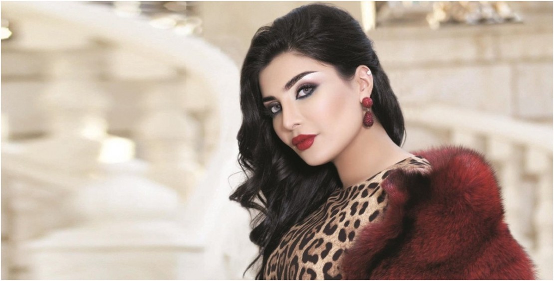 بالفيديو : أمل العوضي تودّي مناسك العُمرة.. وهذا ما قالته عن السعودية!