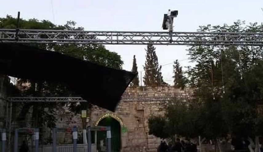 الاحتلال يضع كاميرات جديدة على مداخل المسجد الأقصى