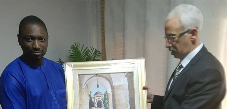السفير أبو بكر يبحث مع وزيرين غينيين تعزيز التعاون المشترك