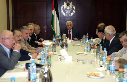 هل تباحثت فصائل منظمة التحرير في ملف تشكيل حكومة جديدة؟! 