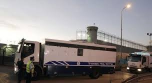 "شؤون الأسرى" تقدم التماسًا ضد "البوسطة"