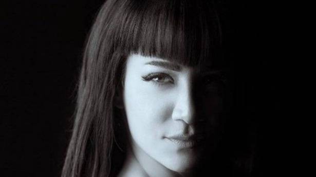 بالصورة: إبنة ديانا حداد أصبحت شابة حسناء بعمر الـ 21