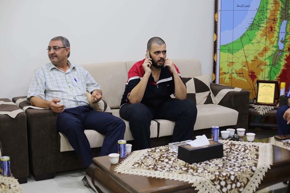 بالصور: البزم يطلع وفد إعلامي على حيثيات اعتقال الصحفي "جرادة"