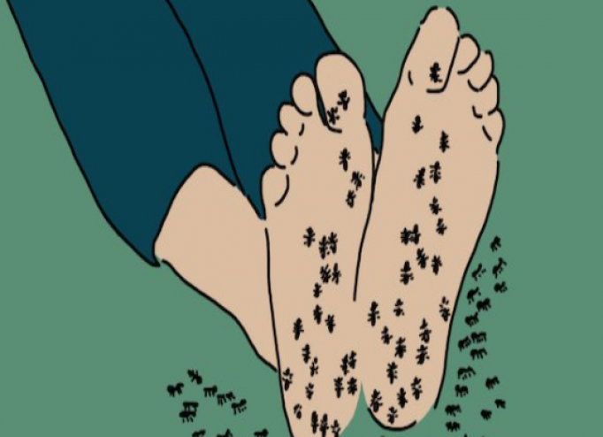 هذا هو سبب تنمل القدمين.. وهكذا تتخلص من الأمر!