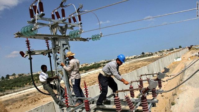 عودة خطي "غزة 1و2" المصريين بعد انقطاع لشهر