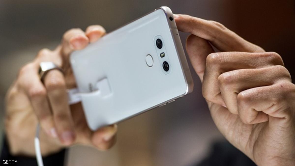 الكشف عن "تهديد أمني" في العشرات من هواتف أندرويد