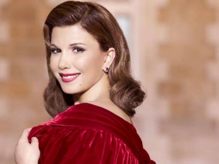 بالصور: من "ماجدة الرومي" إلى "ماريا كاري" كيف تجذب السعودية المشاهير؟